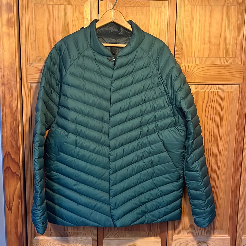 lululemon athletica Green Puffer Jacket